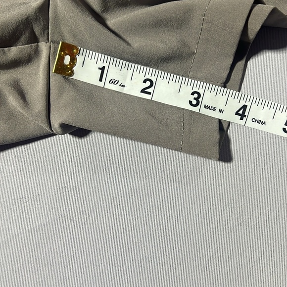 Athletic shorts - Picture 6 of 7